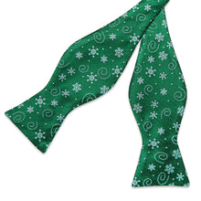 Christmas Snowflake Green Solid Self-Bowtie Pocket Square Cufflinks Set