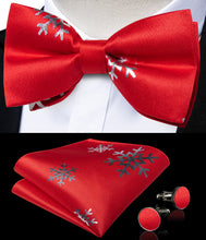 Christmas Silver Snowflake Red Solid Silk Men's Pre-Bowtie Pocket Square Cufflinks Set