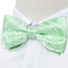 Tender Green Floral Silk Men's Pre-Bowtie Pocket Square Cufflinks Set