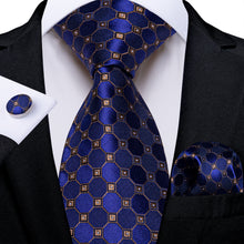 Black Green Plaid Men's Tie Pocket Square Cufflinks Set