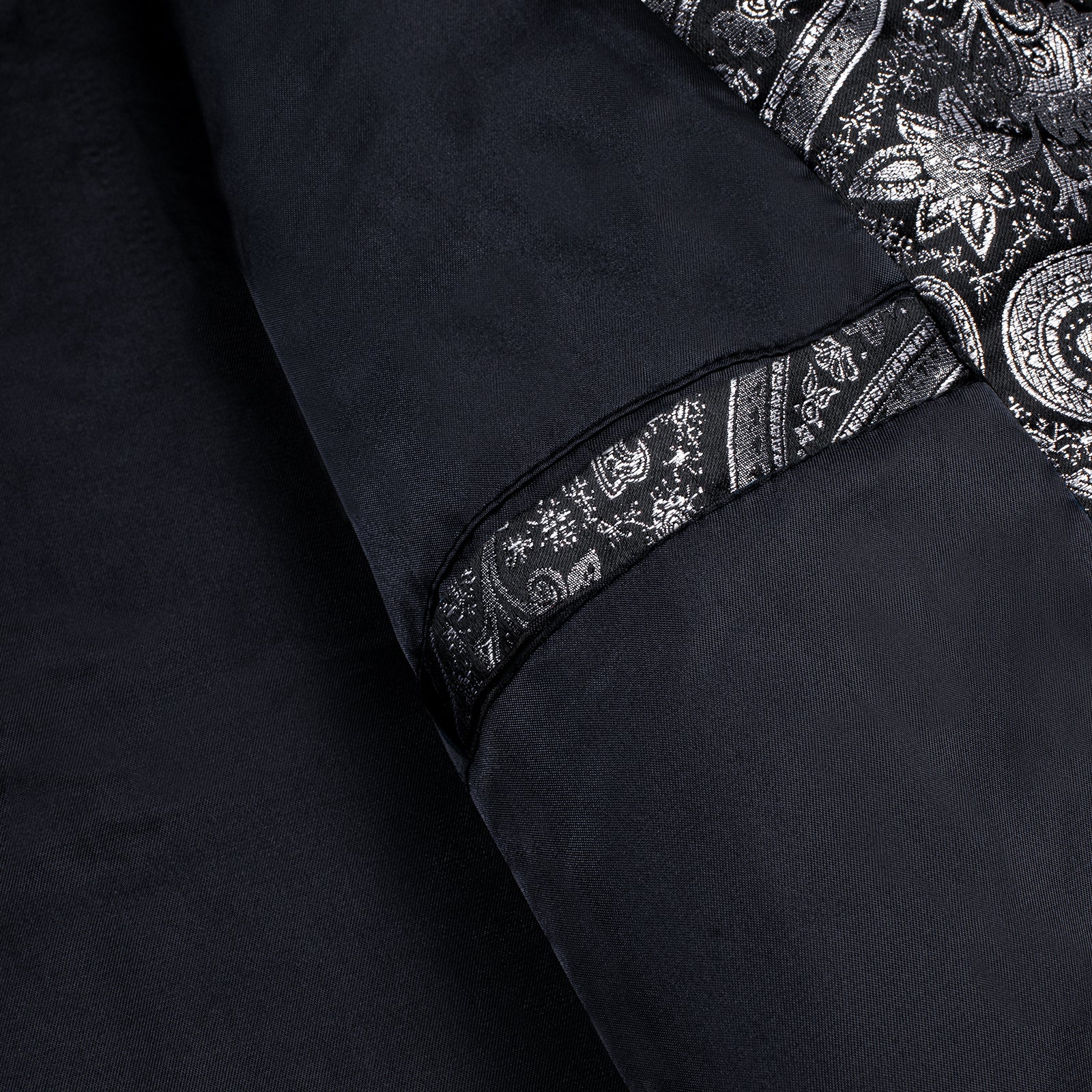 DiBanGu Black Silver Paisley Men's Jacquard Light Casual Jacket