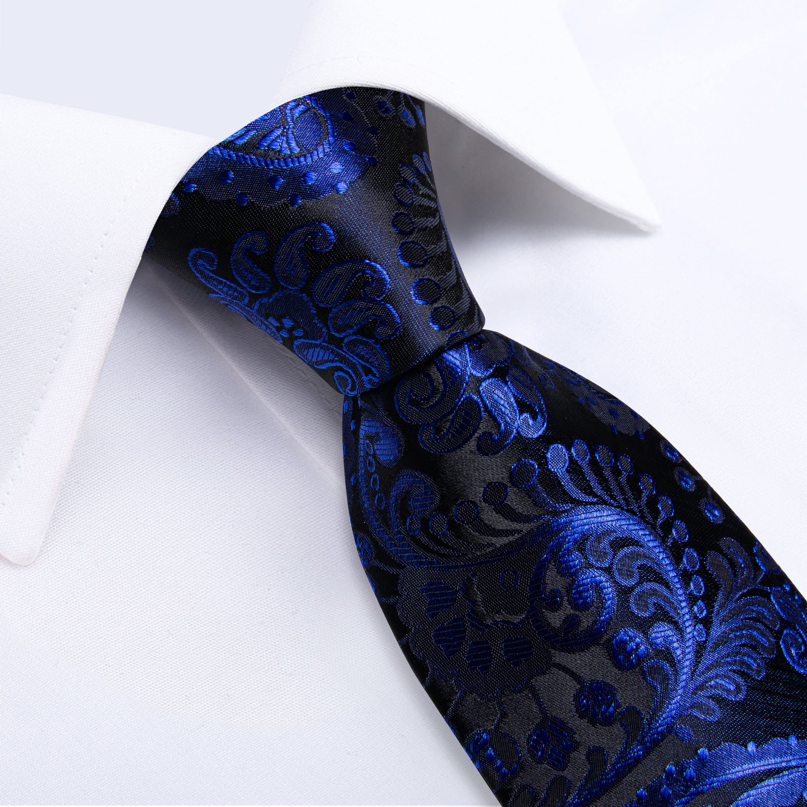 Blue Paisley Men's Tie Handkerchief Cufflinks Clip Set